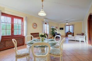Dining - Villa Oasi With Private Pool (Sirmione)