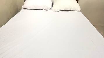 Standard Double Room | Bed sheets