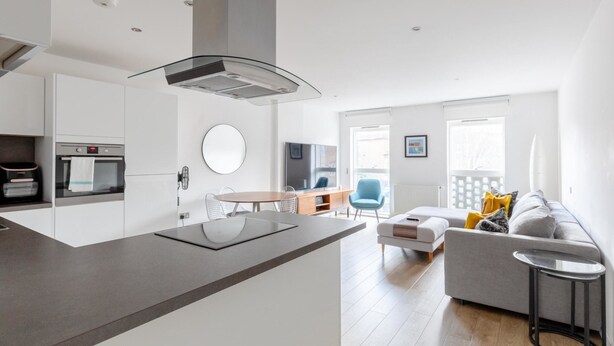 Appartement | Cuisine privée | Réfrigérateur, micro-ondes, plaque de cuisson, lave-vaisselle