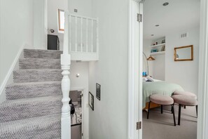 Basic-Apartment | 3 Schlafzimmer, laptopgeeigneter Arbeitsplatz, Bügeleisen/Bügelbrett