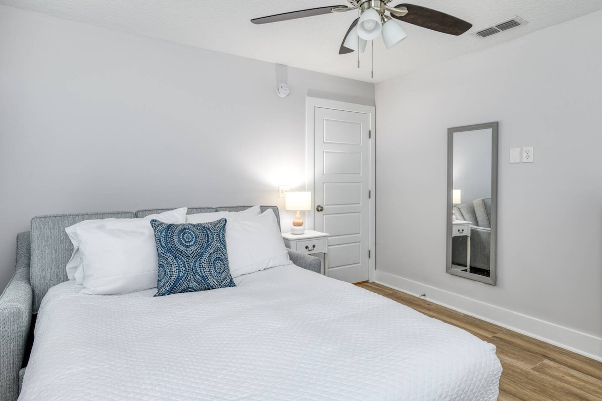 Photo 43 of Brand New Island Life- Garden Hot Tub, Tiki Bar, Gourmet Grill & Kitchen, Walk Downtown, Restaurants