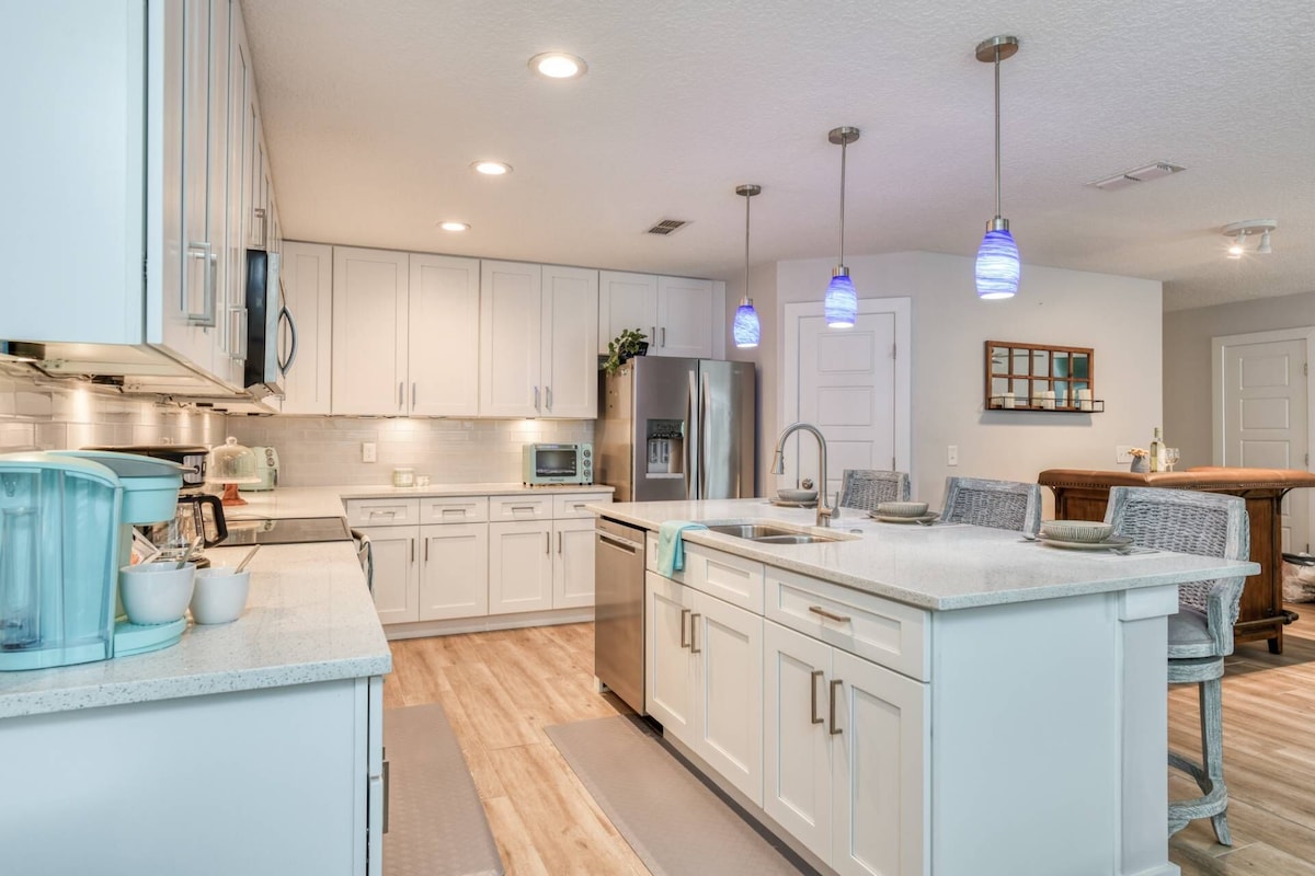 Photo 15 of Brand New Island Life- Garden Hot Tub, Tiki Bar, Gourmet Grill & Kitchen, Walk Downtown, Restaurants