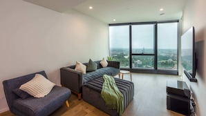 Basic Apartment | Living area - Stunning View: 1-bed Apartment in Southbank! (Southbank)