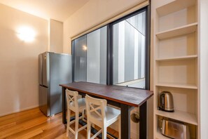 Basic Apartment | Interior - Central Boutique Studio in the Heart of Melbourne! (Melbourne)