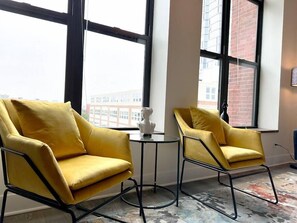 Interior - Bright 2BR Oasis Retreat near McCormick Place & Museum Campus (Chicago)