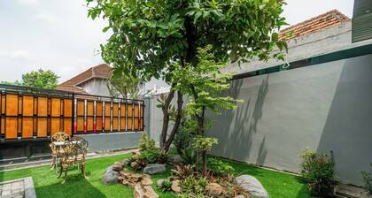 OYO 93526 Homely Syariah