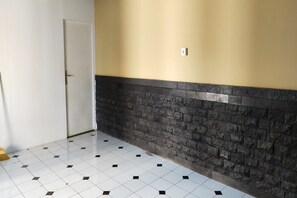 Interior detail - Hotel O Guest House Zidan 21 (Tanahgrogot)