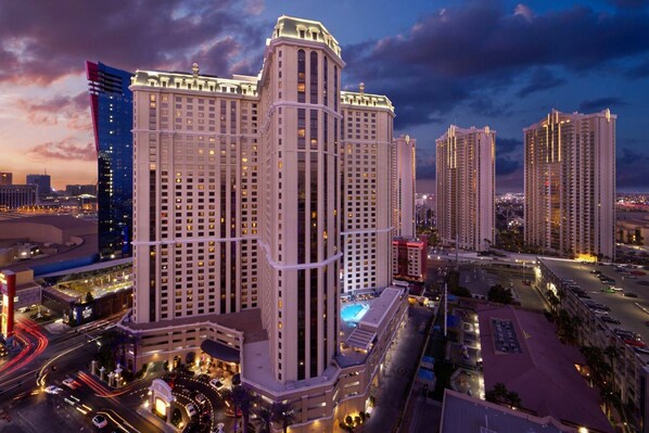 Exterior - Marriott's Grand Château - 1 Bedroom Sleeps 4 - Las Vegas Resort! Great Location (Las Vegas)