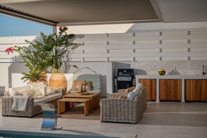 Terrace/patio - Minos 1, Amphimatrion Luxe Apt with private pool and Seaview, 750m to the beach (Kalyves)