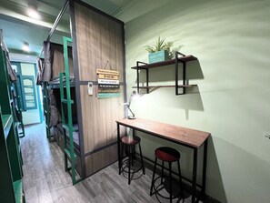 Room amenity - Hanoi EcoStay 2 hostel (Hanoi)