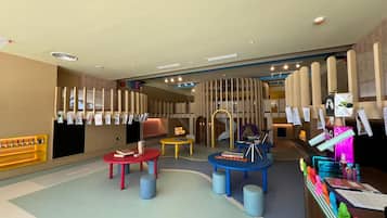 Children’s play area – indoor