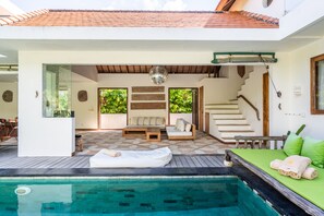 Terrace/patio - Villa Ku Tama by Villa Finder (Seminyak)