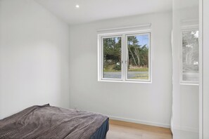 3 habitaciones, tabla de planchar con plancha y wifi gratis 