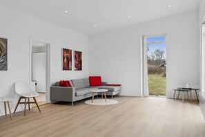 TV - Brand new and modern summer house in Kulhuse (Jægerspris)