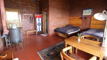1 bedroom, desk, laptop workspace, WiFi (free)