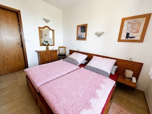 1 habitación, wifi y ropa de cama 