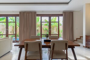 Dining - Miles Villa (Nusa Dua)