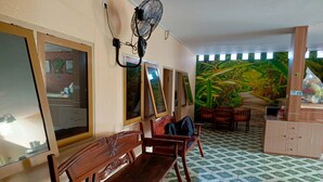 Lobby - Adisa Homestay (Malang)