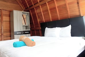 Phòng đôi Deluxe | Minibar, bàn, truy cập Internet không dây miễn phí, bộ trải giường 