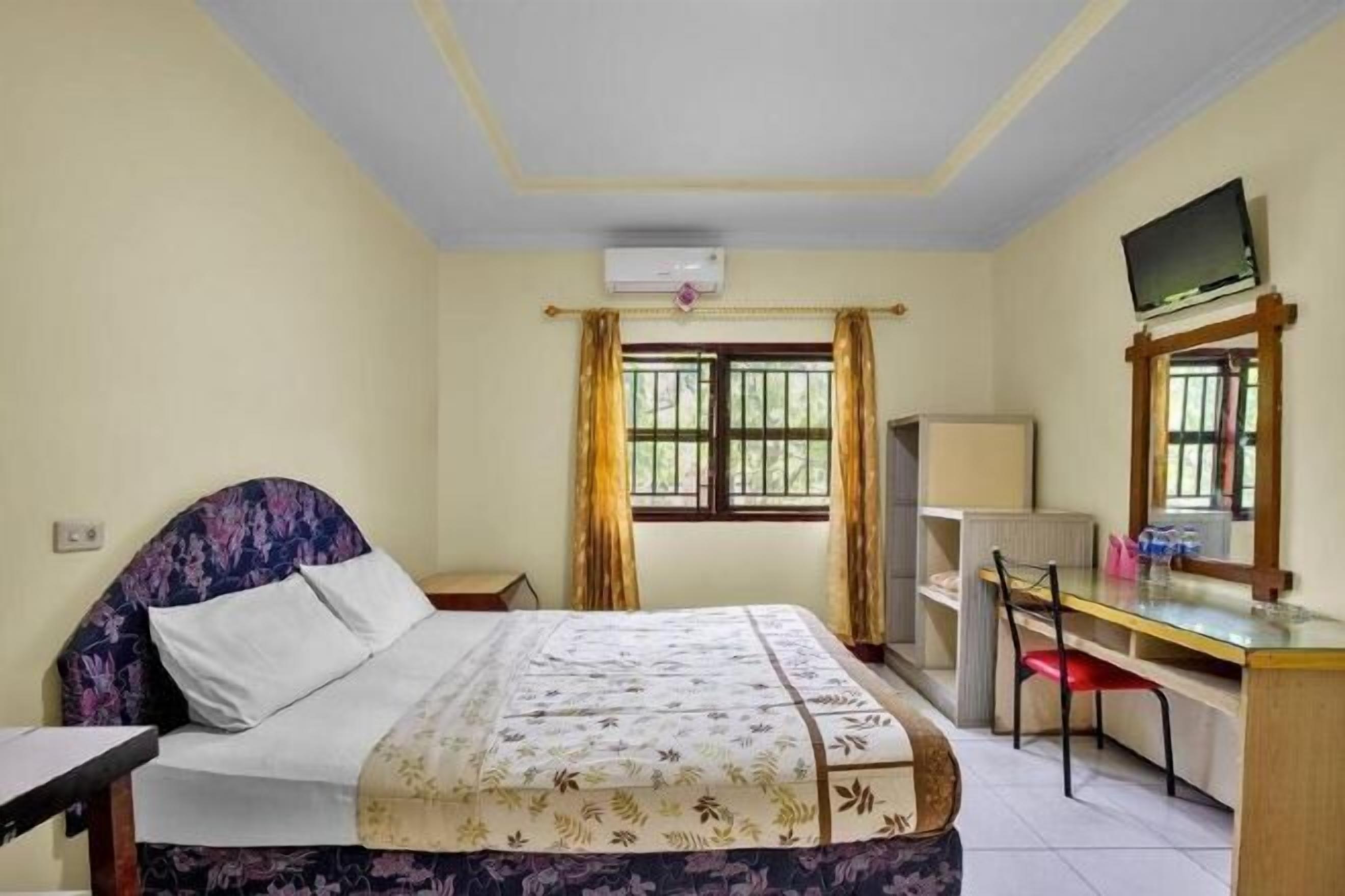 Zimmersafe, Schreibtisch, kostenloses WLAN, Bettwäsche