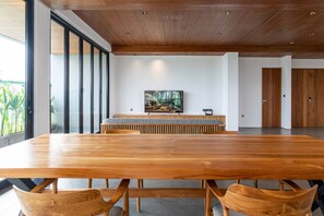 Penthouse, 3 Bedrooms | Living area