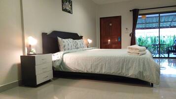Bungalow, Patio | 1 bedroom, desk, free WiFi, bed sheets
