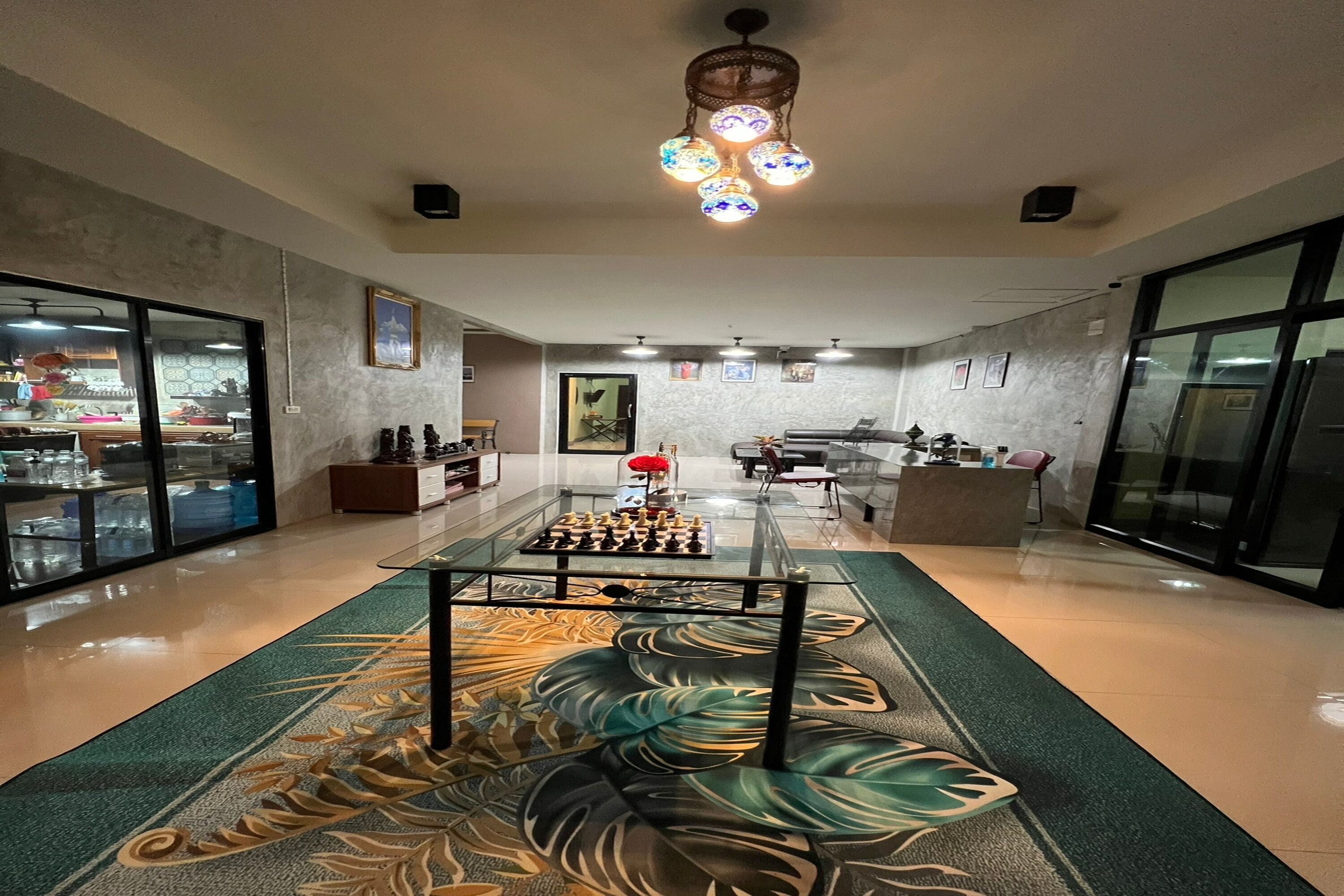 Photo - V Tharm Hotel