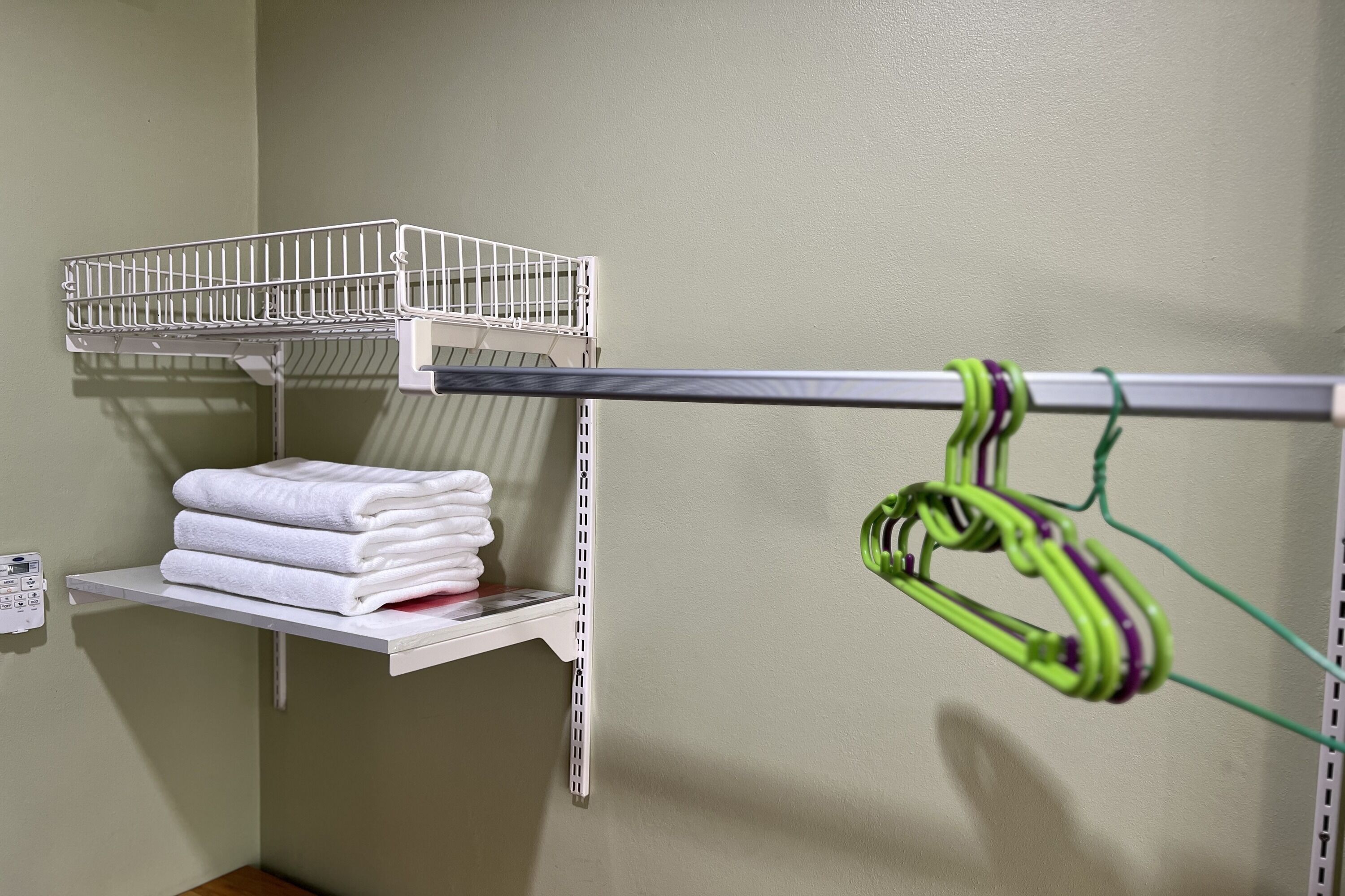 Photo - V Tharm Hotel