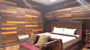 Villa Deluxe | Bureau, draps fournis