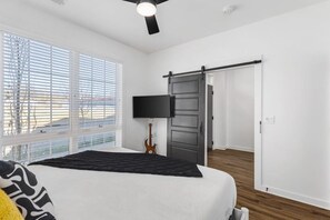 4 Schlafzimmer, Bügeleisen/Bügelbrett, kostenloses WLAN, Bettwäsche