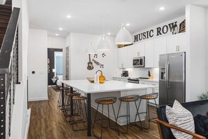 Fridge, microwave, oven, stovetop - Rooftop Deck, Patio & Garage - Walk to Restaurants (Nashville)