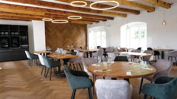 Frühstück, Mittagessen und Abendessen