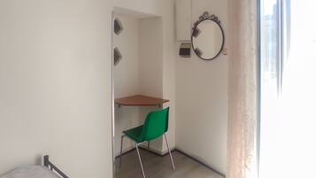 2 bedrooms, iron/ironing board, WiFi (free), bed sheets
