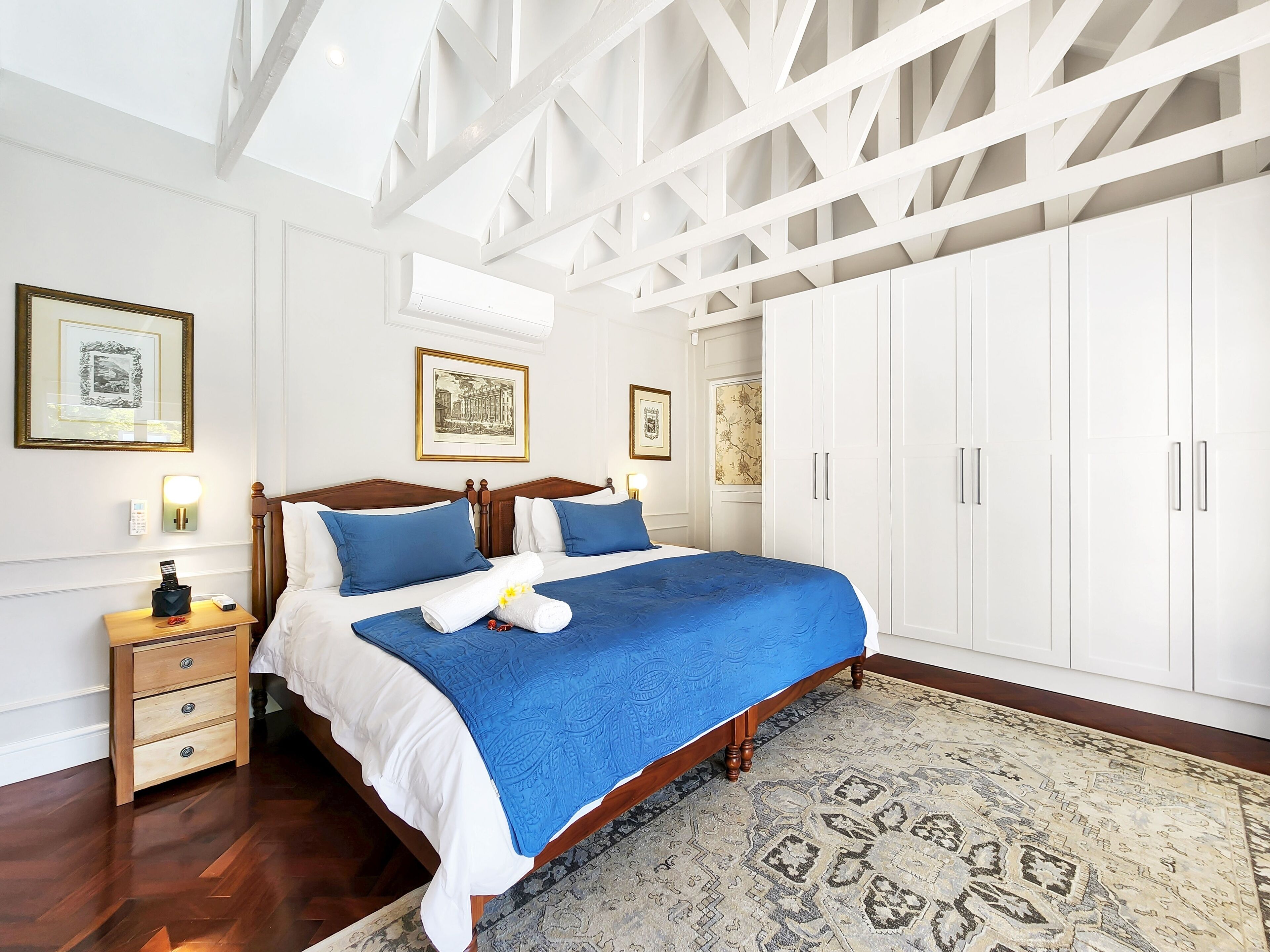 1 chambre, fer et planche à repasser, Wi-Fi gratuit, draps fournis