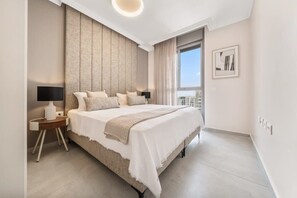 1 bedroom, desk, iron/ironing board, travel crib - Luxurious 1 Bdr Apartment with Stunning Views in Central Jerusalem (Jerusalem)