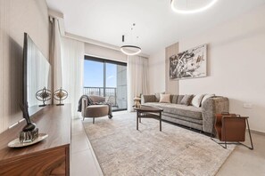 TV, offices - Luxurious 1 Bdr Apartment with Stunning Views in Central Jerusalem (Jerusalem)