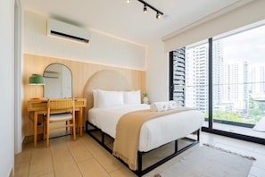 1 sovrum, skrivbord, strykjärn/strykbräda och wi-fi