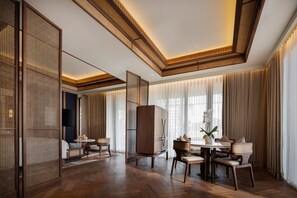 Dining room - The Meru Sanur (Denpasar)