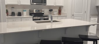 Central Fl-Orlando home. Legoland, Bella Cosa, Disney & more. DVH