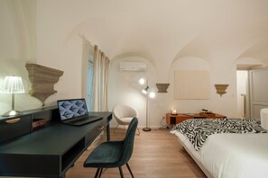 4 chambres, bureau, fer et planche à repasser, Wi-Fi gratuit