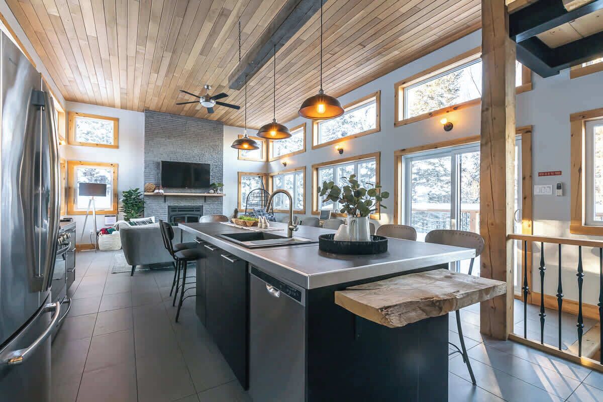 Frigorífic, microones, forn i placa de cuina 