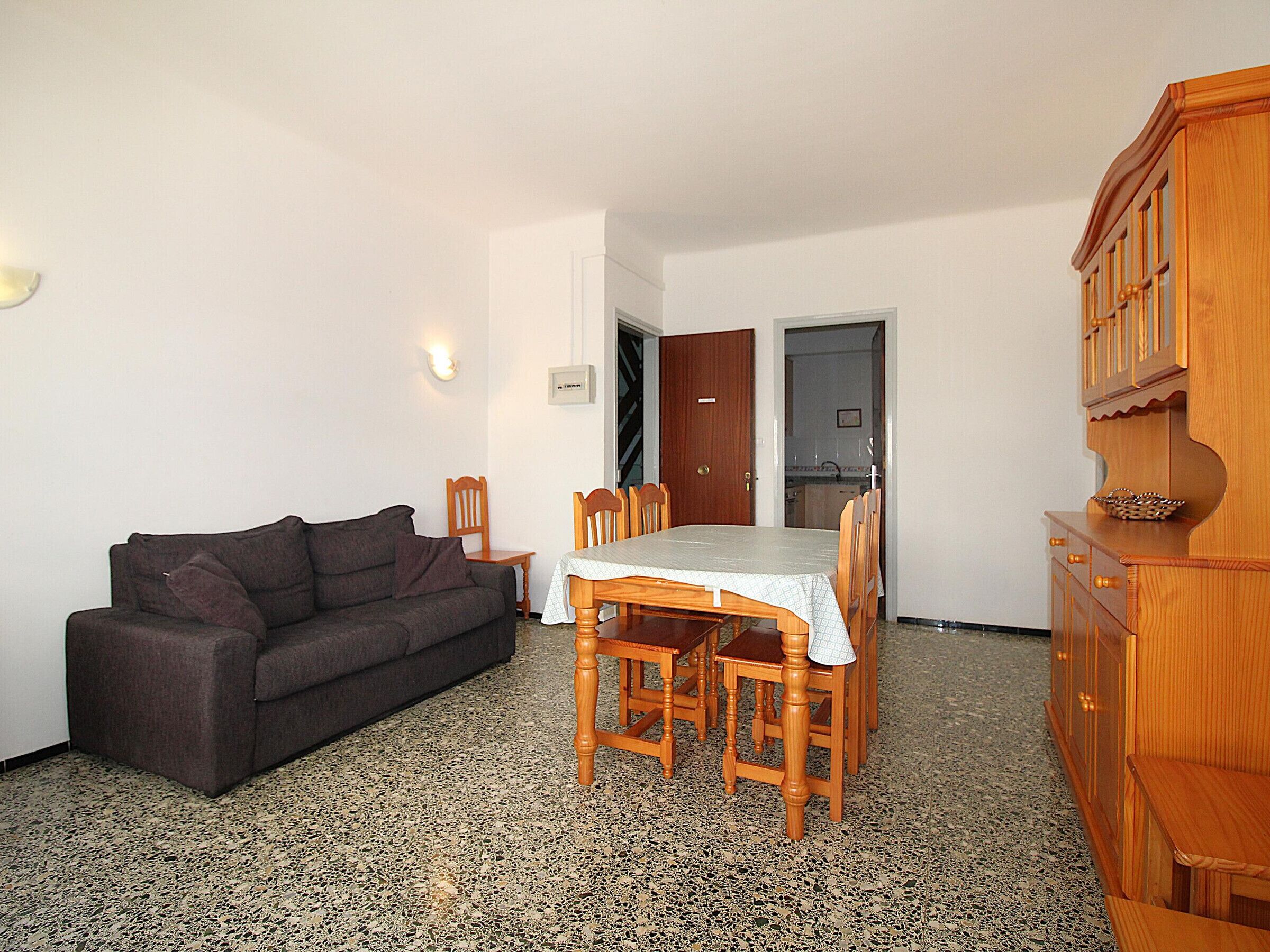 Apartamento Céntrico Y Luminoso A 100m De La Playa, Renovado Con Wifi, Balcón Y Lavadora - Llançà
