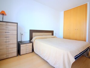 2 bedrooms