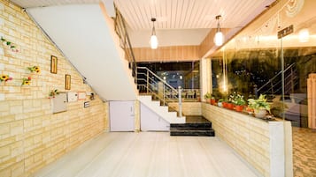 43-inch LED TV with satellite channels, fireplace, heated floors