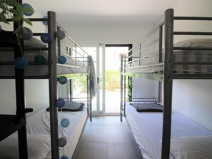 2 bedrooms