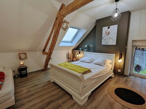 4 bedrooms