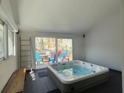 Spacious 3 Gites with Heated Pool, Private Jacuzzi, Near Loire Castles & Beauval Zoo