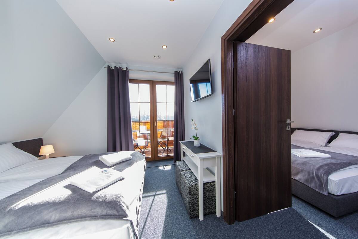 Basic Room, Mountain View | Free WiFi