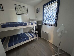 1 bedroom, wheelchair access