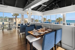 Dining - Explore Treasures Oceanfront Tower King Rm 3rd FL (Pawleys Island)